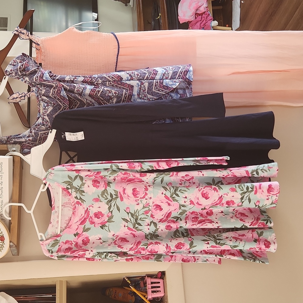 Girls dress lot